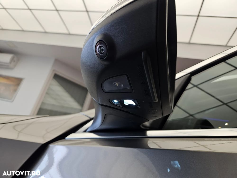 Mercedes-Benz C 300 MHEV - 29