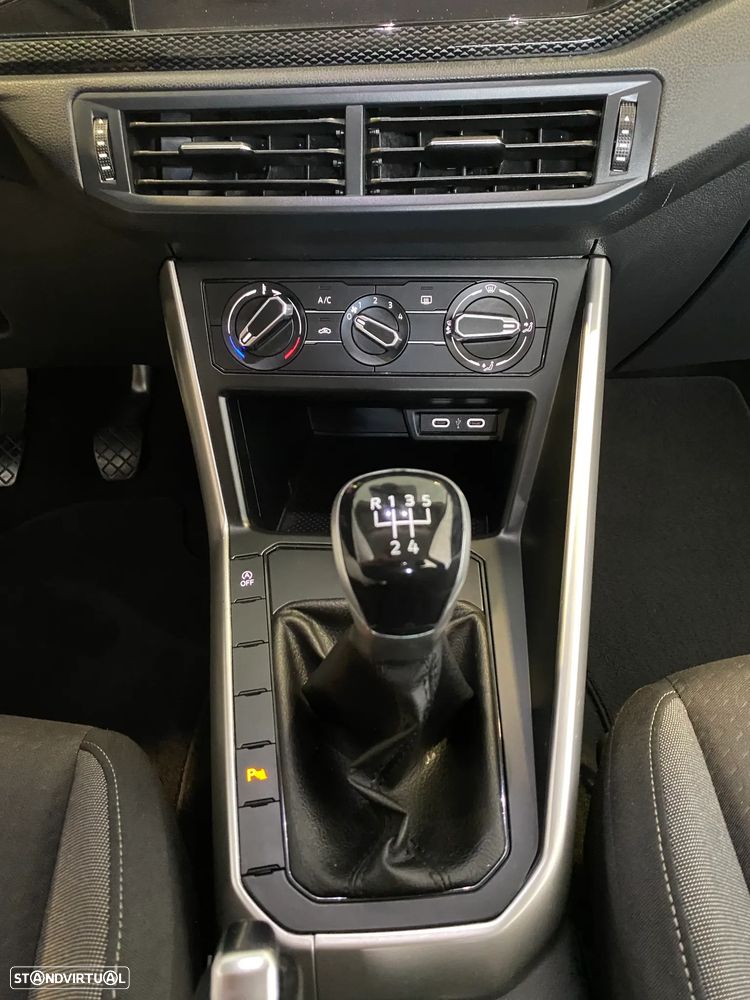 VW Taigo 1.0 TSI Urban - 35