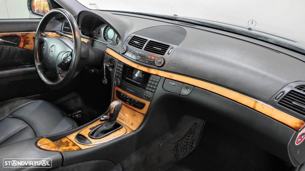 Mercedes-Benz E 220 CDi Avantgarde Aut. - 23