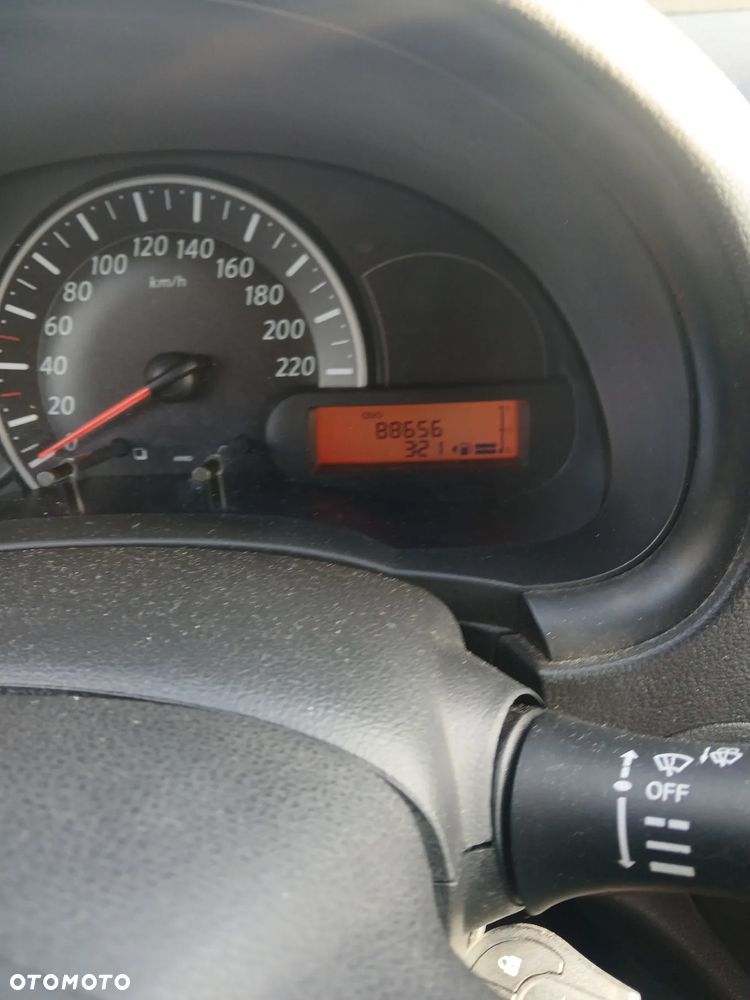 Nissan Micra 1.2 30th Anniversary - 6