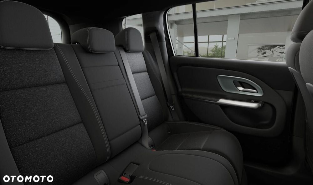 Mercedes-Benz GLB - 7