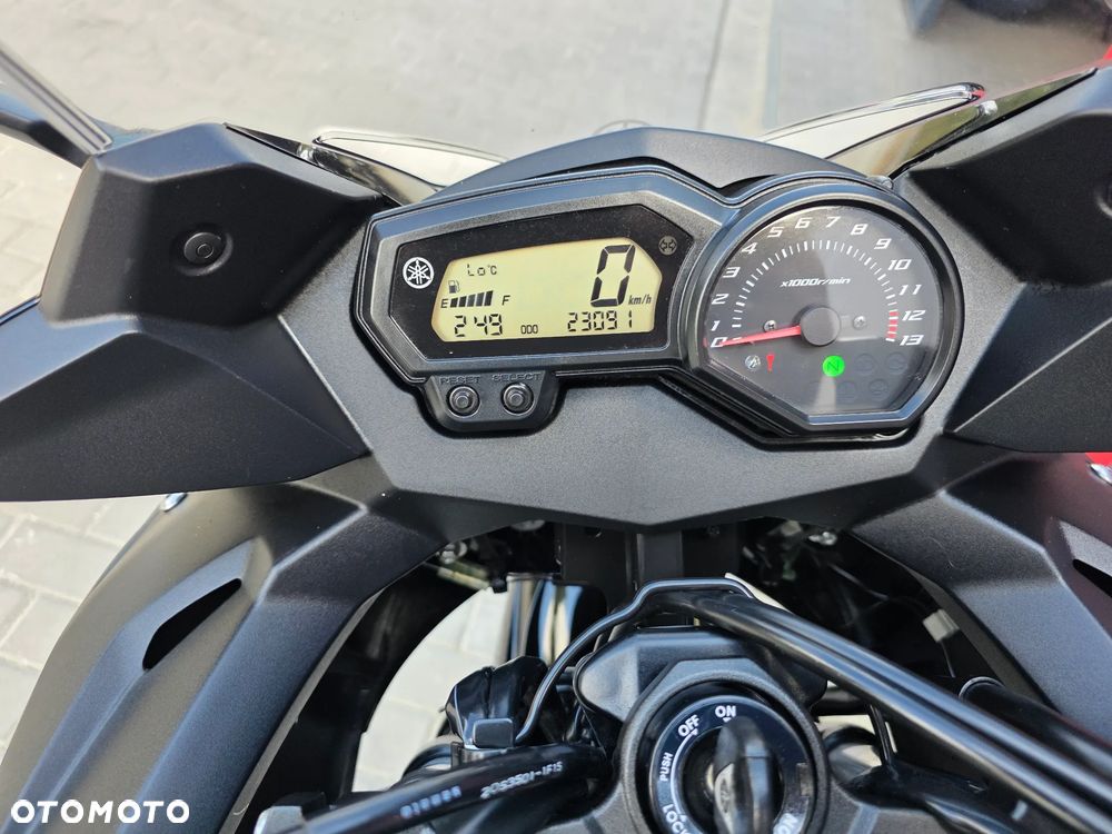 Yamaha XJ - 16