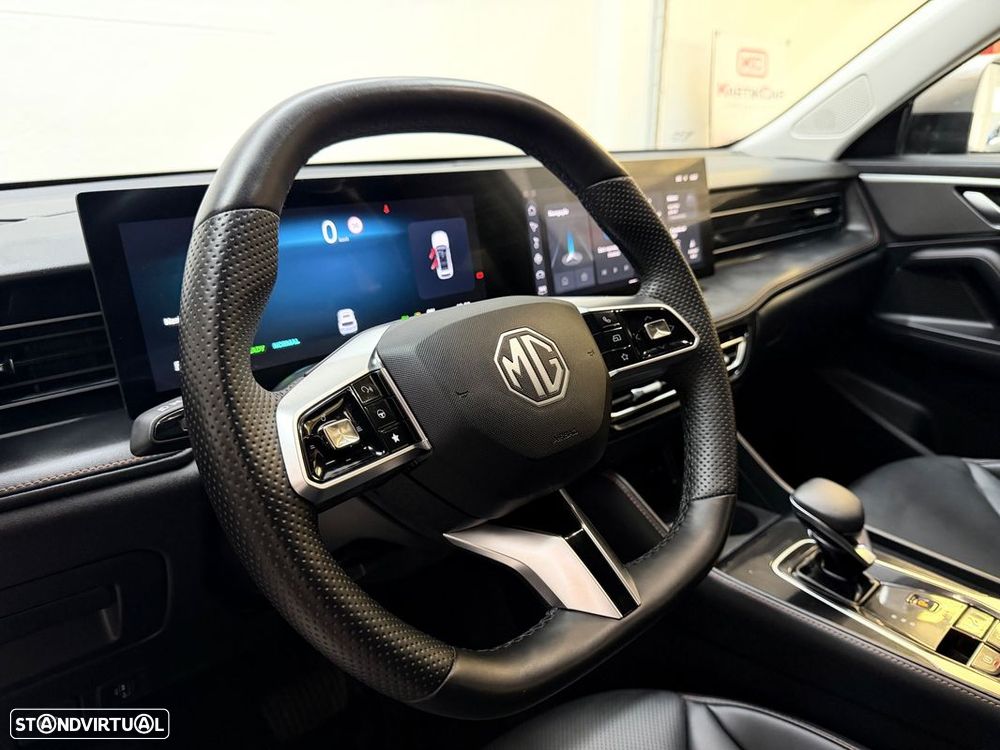 MG HS 1.5 T Luxury AT - 20