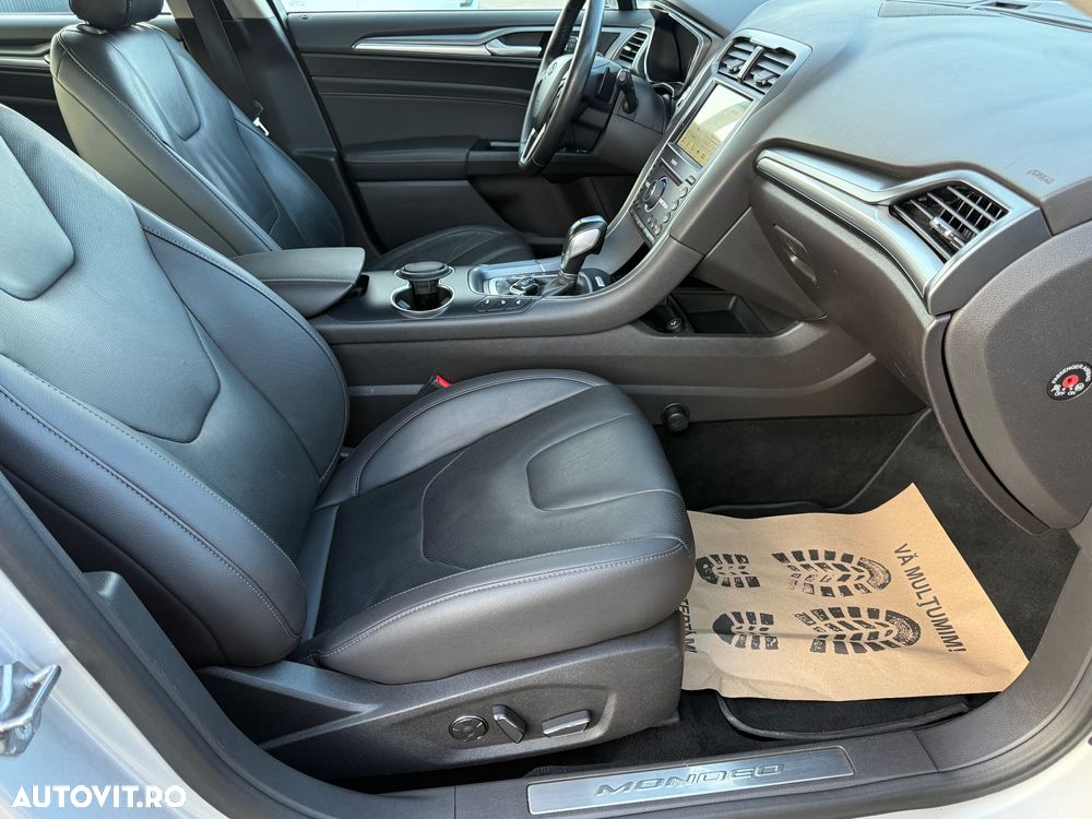 Ford Mondeo 2.0 TDCI Powershift AWD Titanium - 23