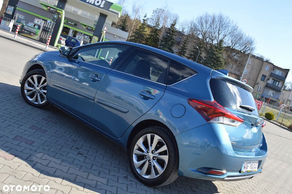 Toyota Auris 1.2 Turbo Executive - 26