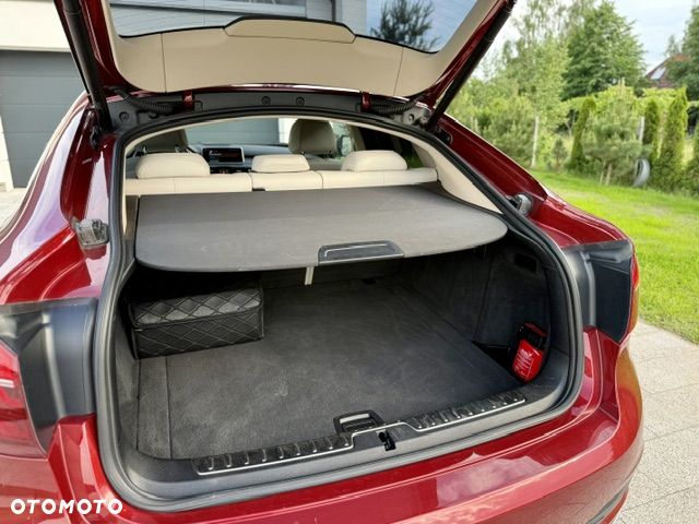 BMW X6 xDrive40d - 17