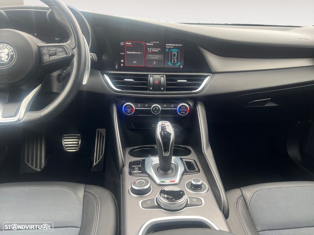 Alfa Romeo Giulia 2.2 D Sprint AT8 - 11