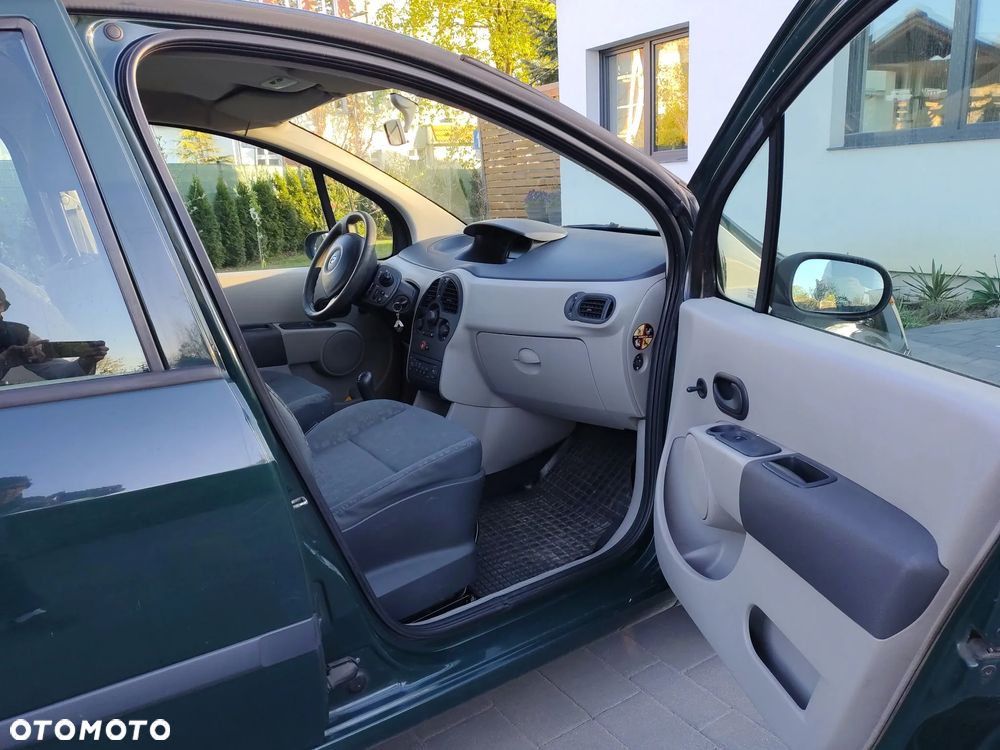 Renault Modus - 13