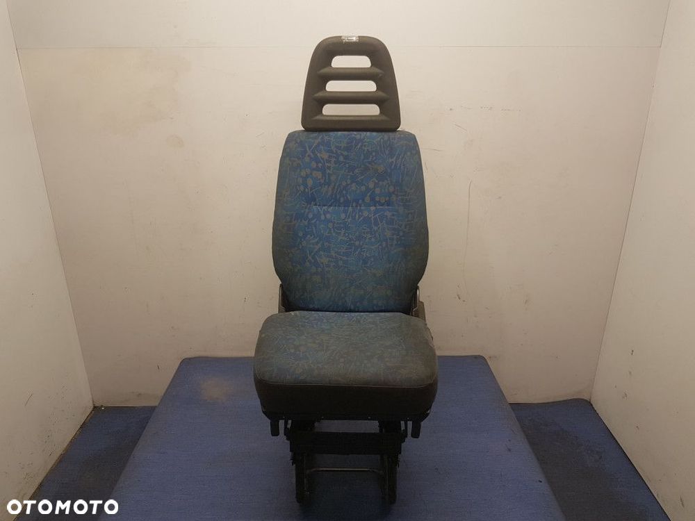 IVECO DAILY III FOTEL KIEROWCY. - 2