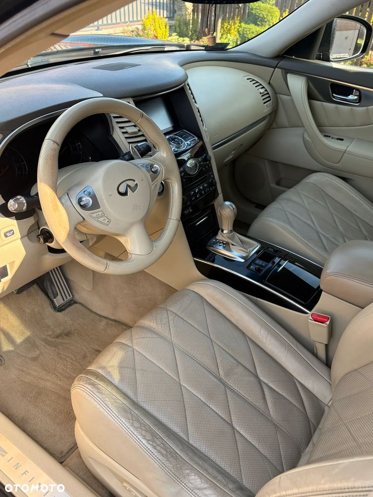 Infiniti FX FX35 AWD - 9
