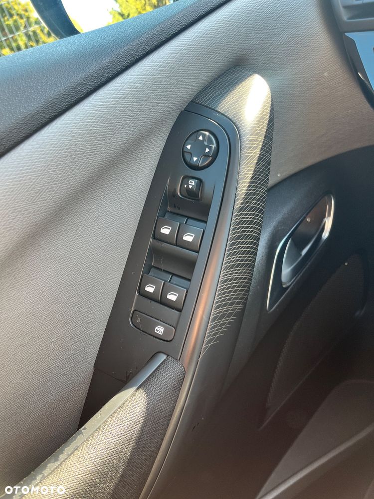 Citroën C4 Grand Picasso 1.6 e-HDi Attraction - 17