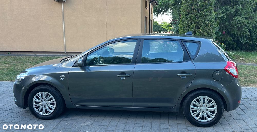 Kia Ceed 1.4 CVVT Vision - 14