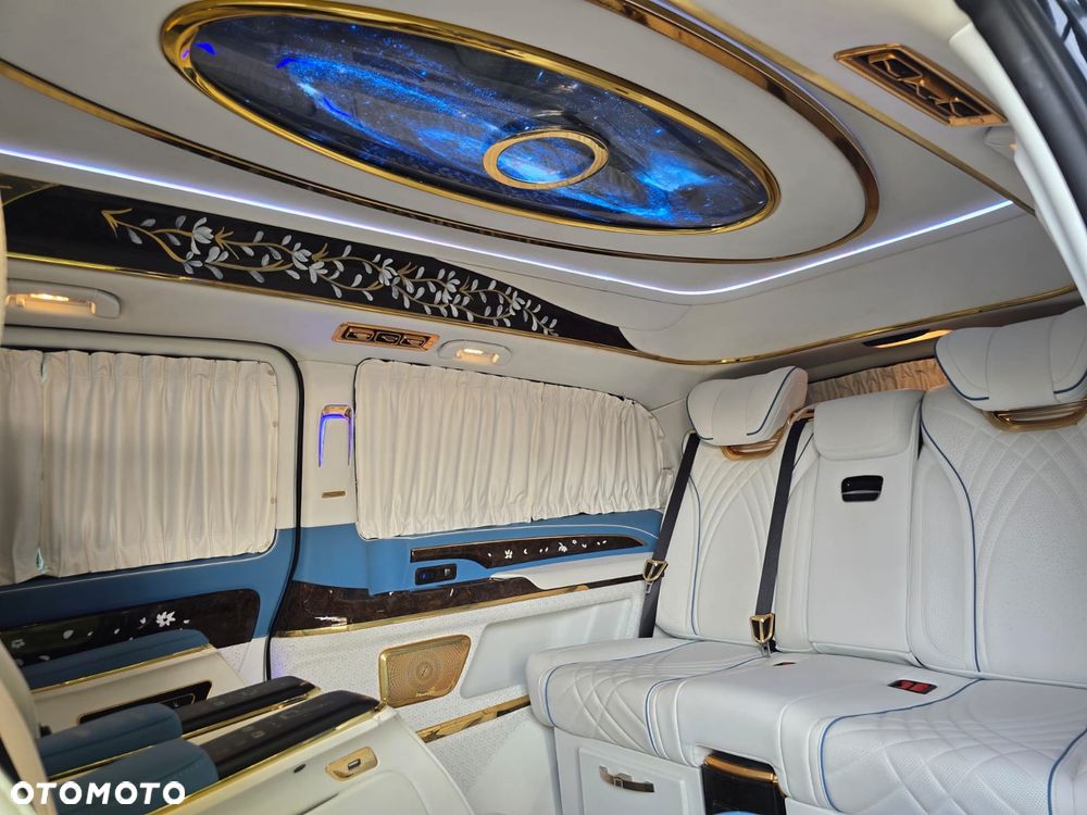 Mercedes-Benz Klasa V 300 extralang 9G-TRONIC Special Edition Avantgarde - 27