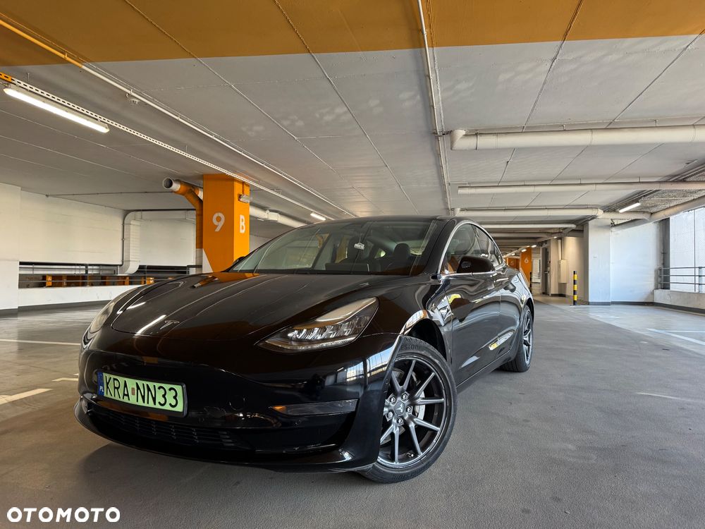 Tesla Model 3 Long Range AWD - 1