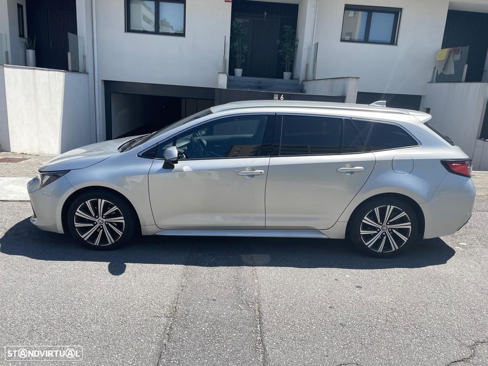 Toyota Corolla Touring Sports 1.8 Hybrid Comfort+P.Sport - 10