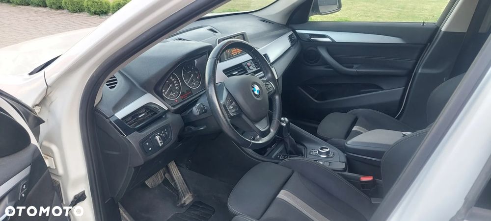 BMW X1 xDrive18d Business Edition - 2