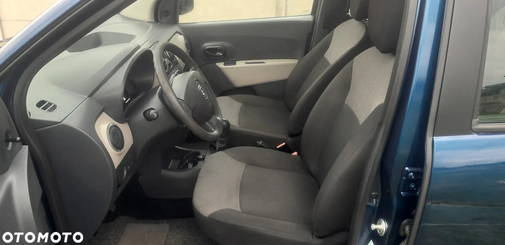 Dacia Lodgy 1.2 TCe Laureate - 18