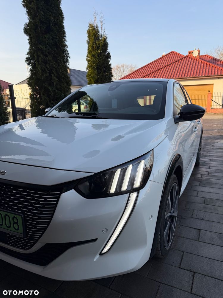 Peugeot 208 GT Line - 2