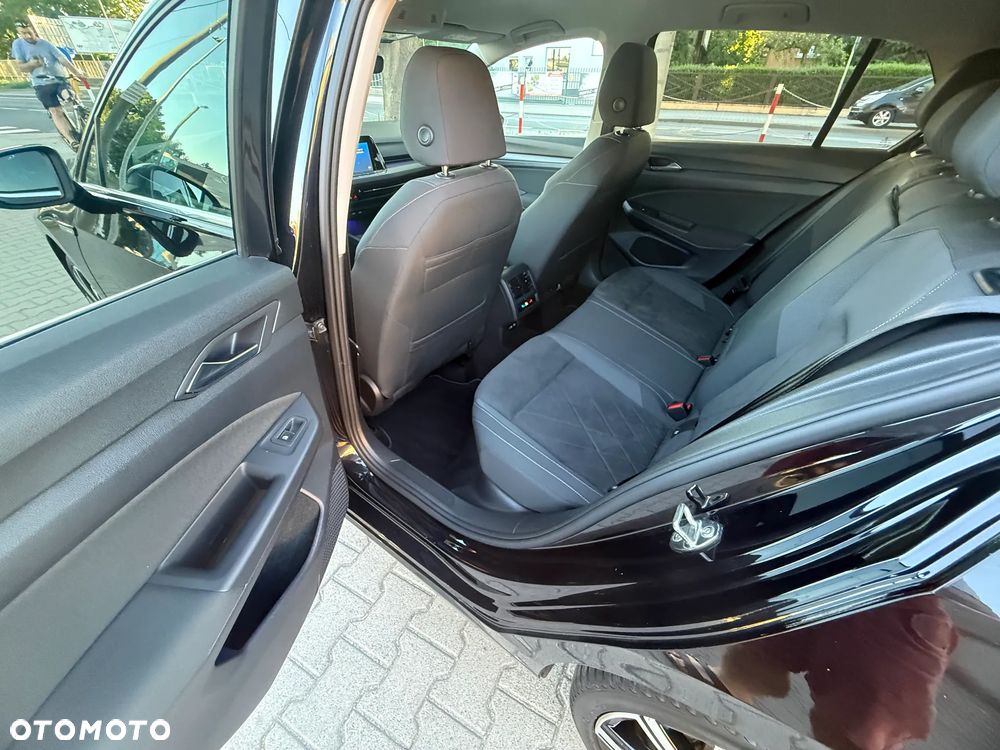 Volkswagen Golf 1.5 eTSI EVO Style DSG - 19