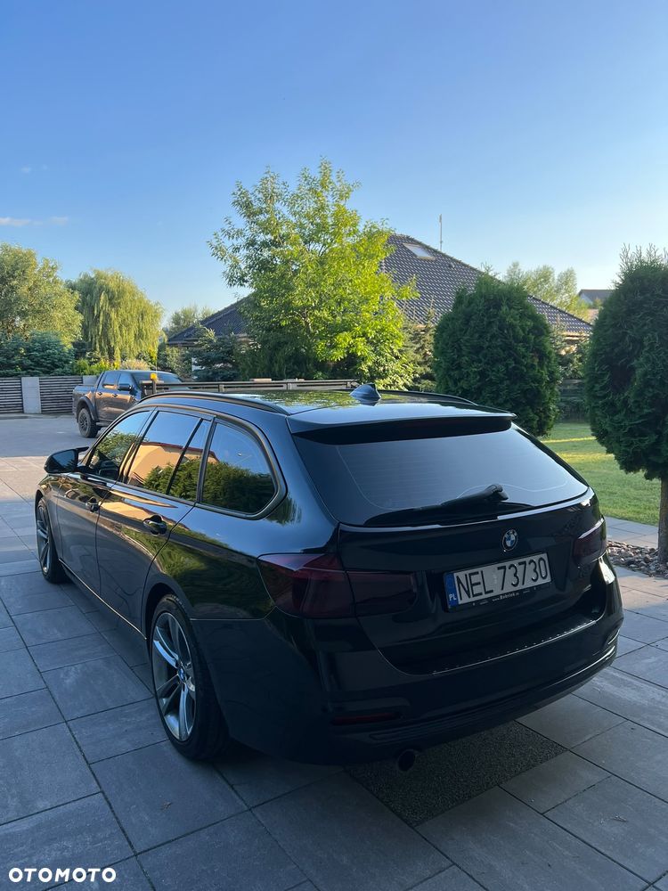 BMW Seria 3 318d Sport Line - 21
