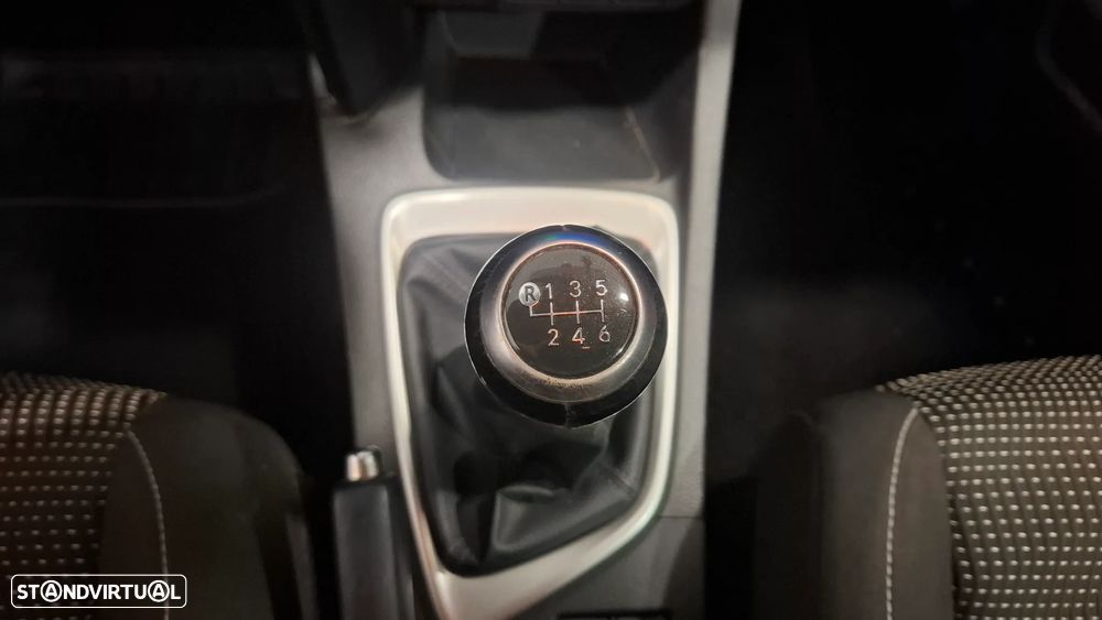 Toyota Auris - 14