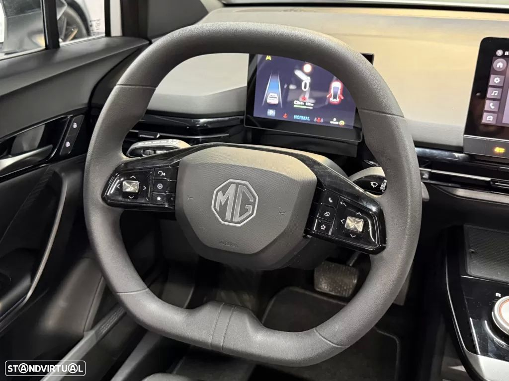 MG MG4 51 kWh Standard - 14