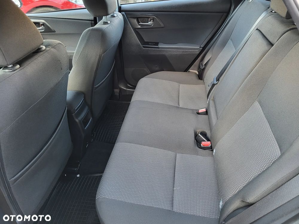 Toyota Auris - 22