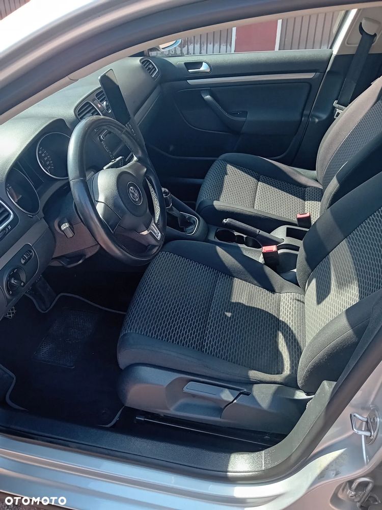 Volkswagen Golf VI 1.6 TDI Comfortline - 19