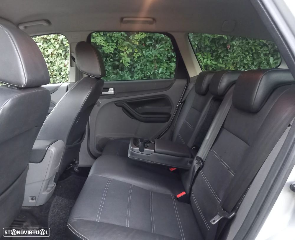 Ford Focus SW 1.6 TDCi Titanium - 9