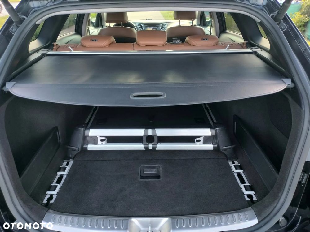 Hyundai i40 Kombi 1.7 CRDi Premium - 17