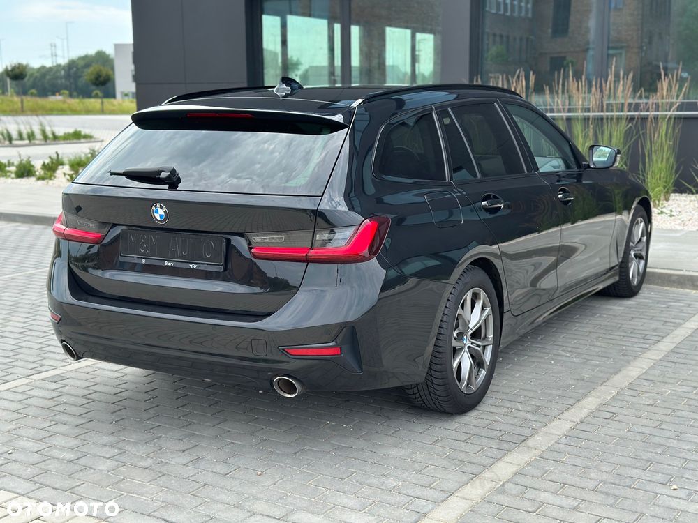 BMW Seria 3 318i Business Edition sport - 8