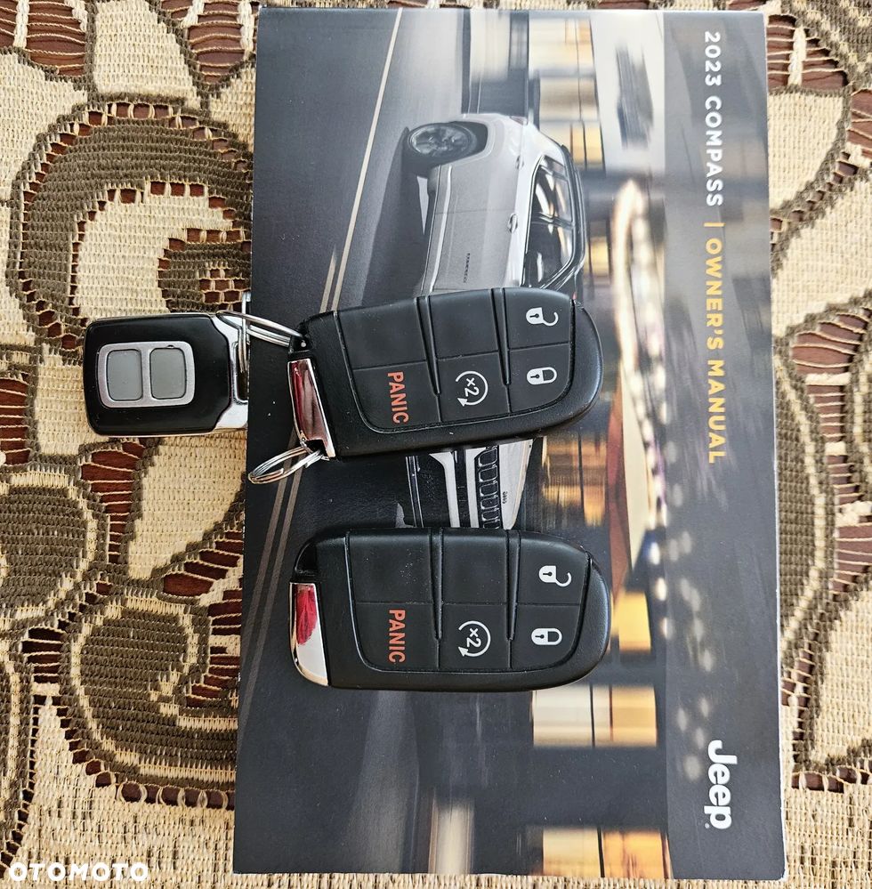 Jeep Compass - 31