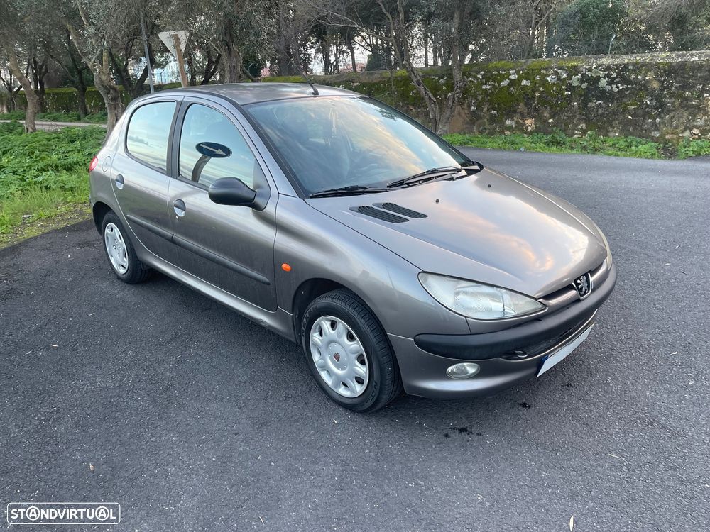 Peugeot 206 1.1 XR - 3