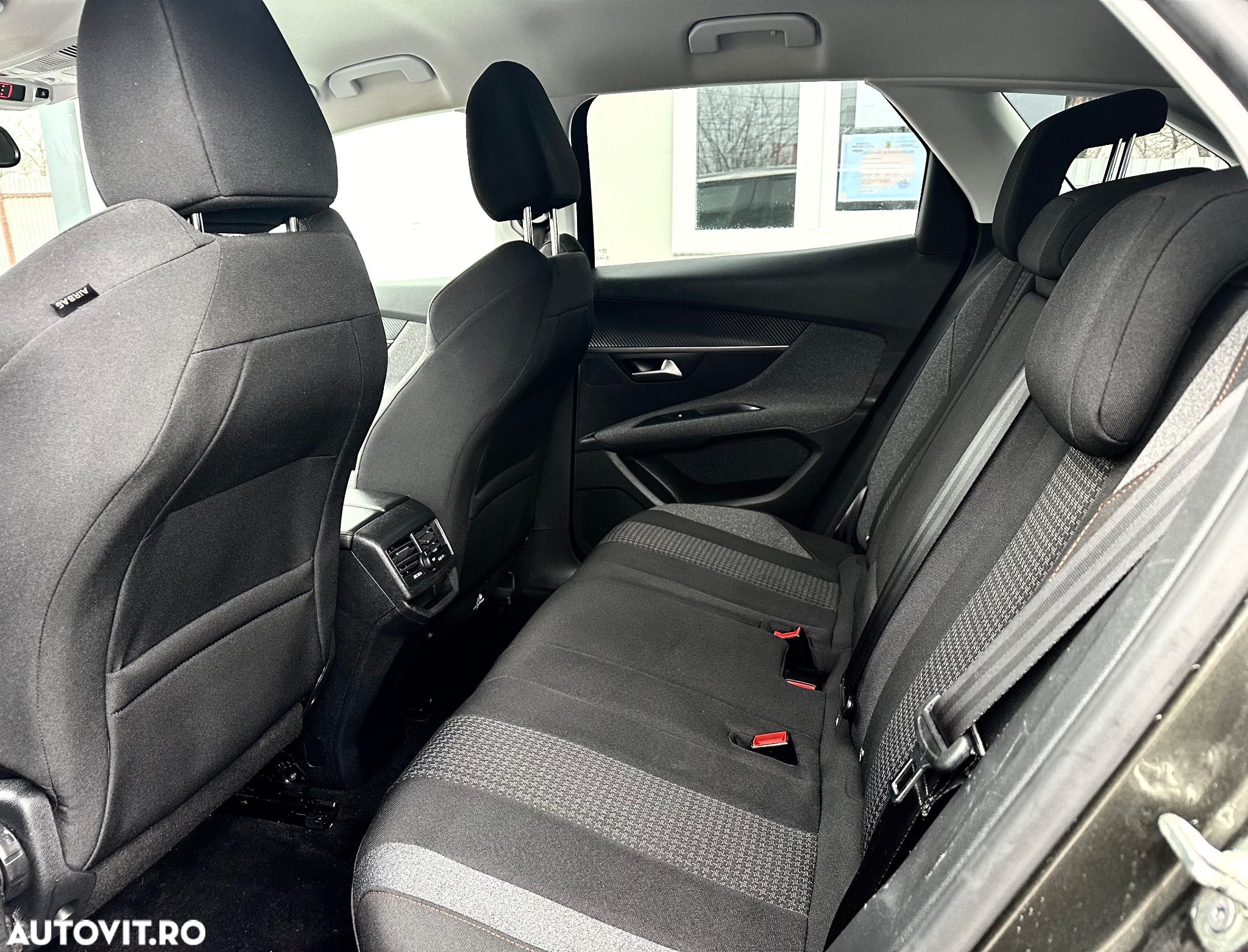 Peugeot 3008 1.5 BlueHDI S&S EAT8 Active - 19