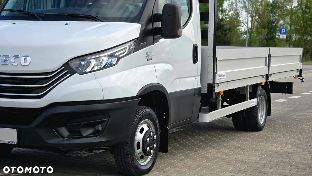 Iveco ❗️❗️DAILY 3.0 180KM MAXI 50C18 JAK NOWY ❗️❗️MODEL 2024 / BLOKADA MOSTU / SKRZYNIA OTWARTA WIDAR 10 PALET / 3500KG HAK / PIERWSZY WŁASCICIEL / NAVI / KAMERA COFANIA / FULL LED / TEMPOMAT AKTYWNY / BLIŹNIAKI / BURTY ALUMINIOWE / WERSJA WZMOCNIONA / FULL OPCJA / SERWIS ASO / SALON POLSKA / 35C15 50C15 35C18❗❗ JAK Z SALONU - NOWY -❗❗ - 12