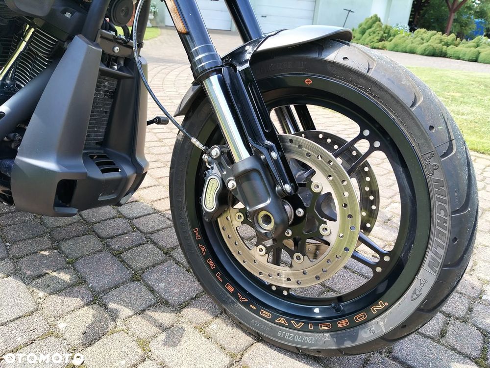 Harley-Davidson Softail FXDR - 21