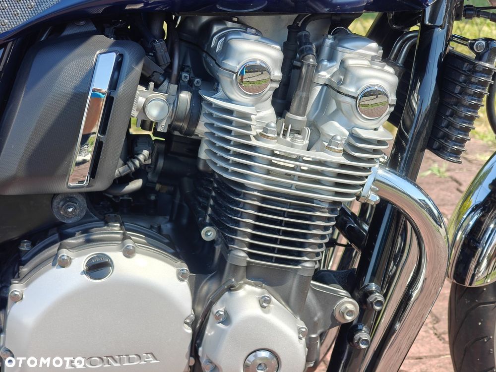 Honda CB - 18