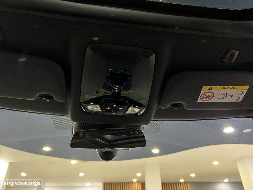 MINI 3 Portas Cooper C Favoured S - 37