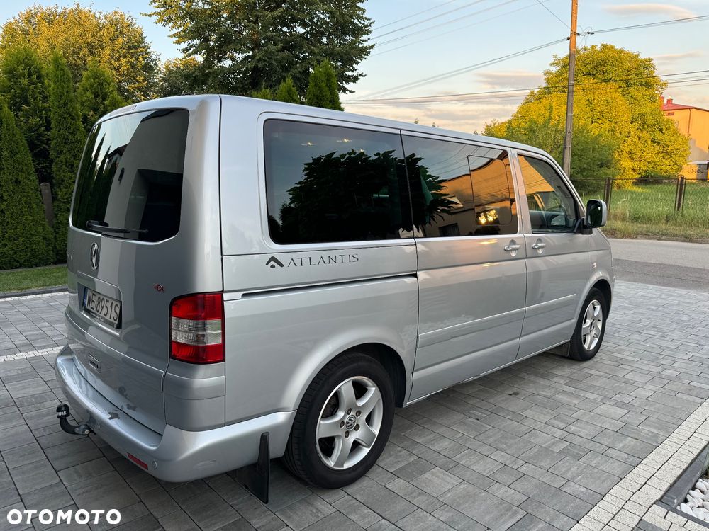 Volkswagen Multivan - 2