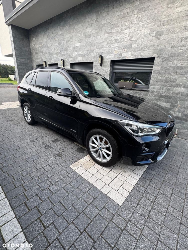 BMW X1 xDrive18d Sport Line - 11