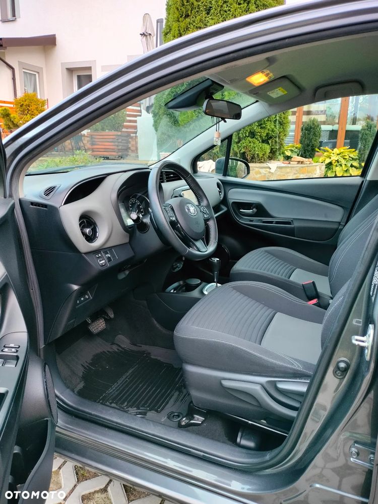 Toyota Yaris - 9