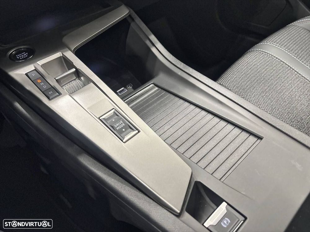 Peugeot 308 SW 1.2 Hybrid Allure e-DCS6 - 18