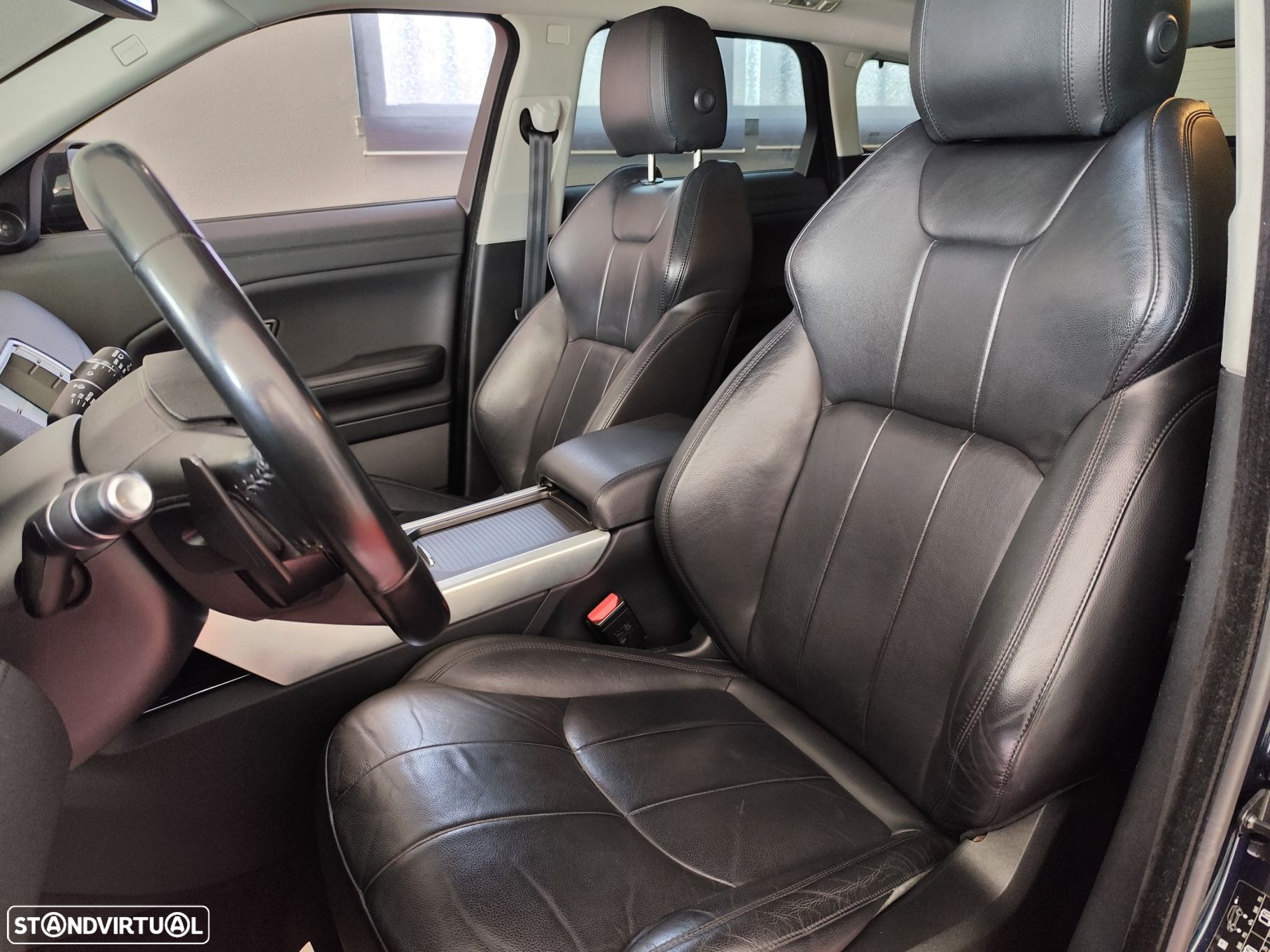 Land Rover Range Rover Evoque 2.0 TD4 SE Dynamic Auto - 40