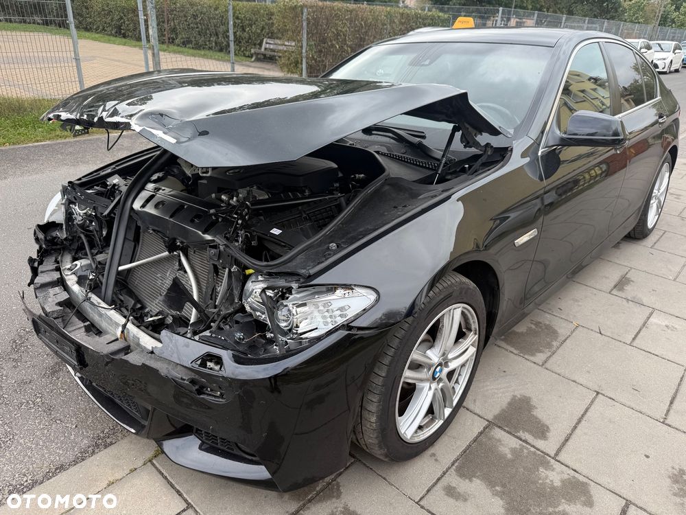 BMW Seria 5 528i xDrive - 2