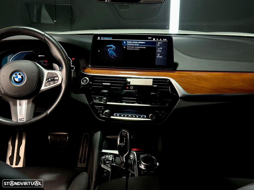 BMW 530 e Pack M - 54