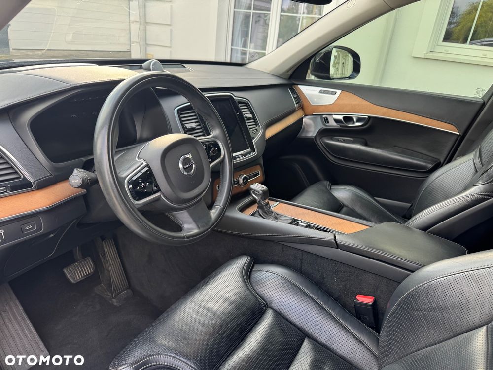 Volvo XC 90 - 13
