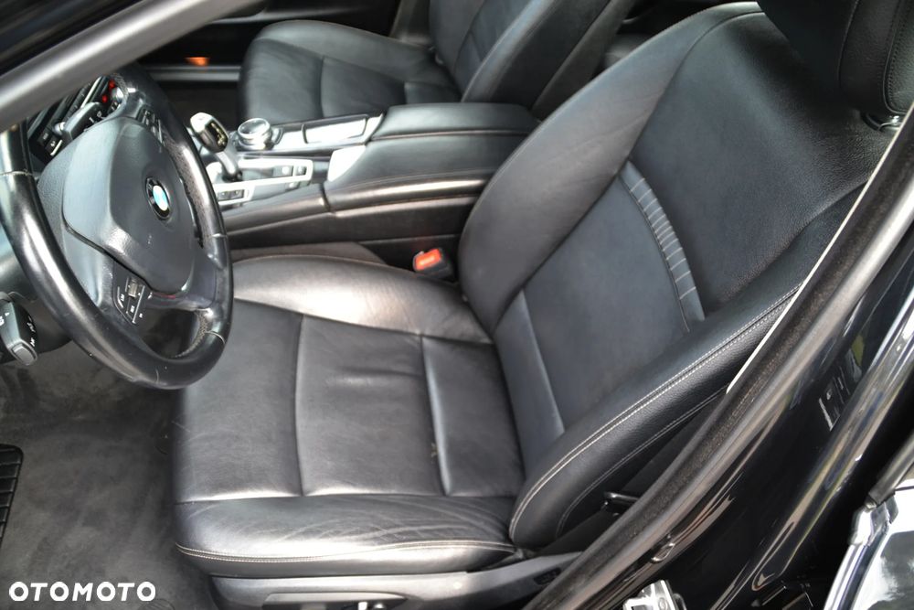 BMW Seria 5 520d Luxury Line - 23