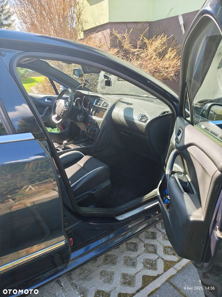 Citroën DS4 e-HDi 110 EGS6 SoChic - 5