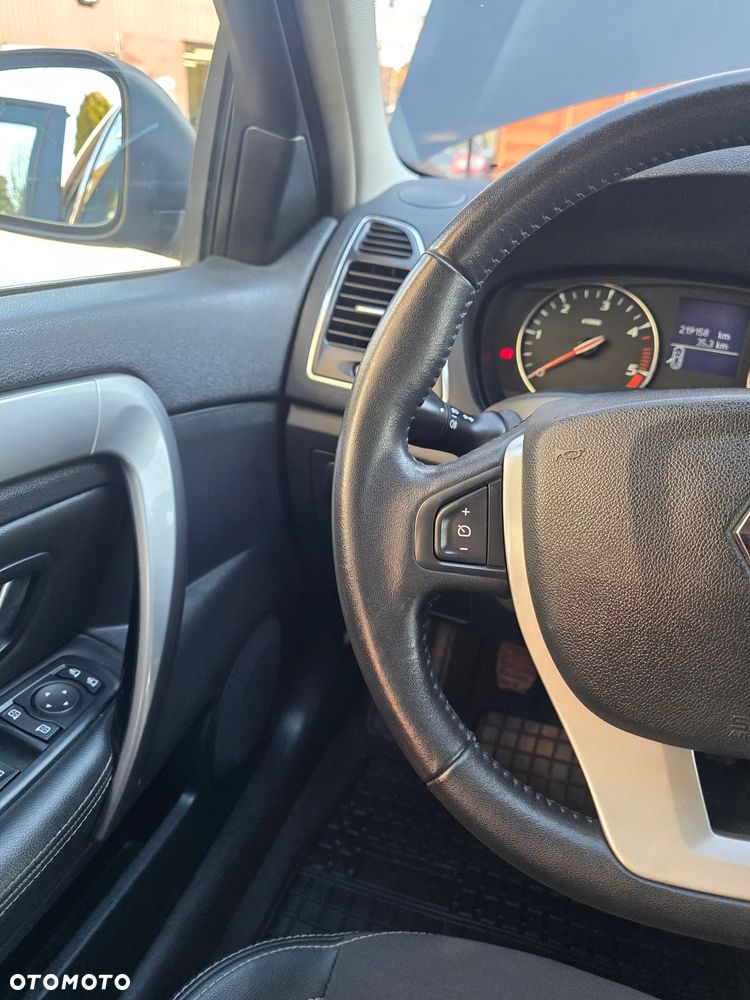 Renault Laguna dCi 150 FAP Bose - 27