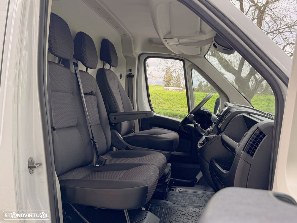 Citroën Jumper 2.2 BlueHDi 33 L2H2 - 19